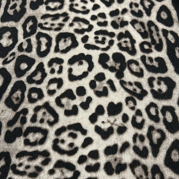 Large Guadie leopard print oversized shirt - Picture 3 of 4